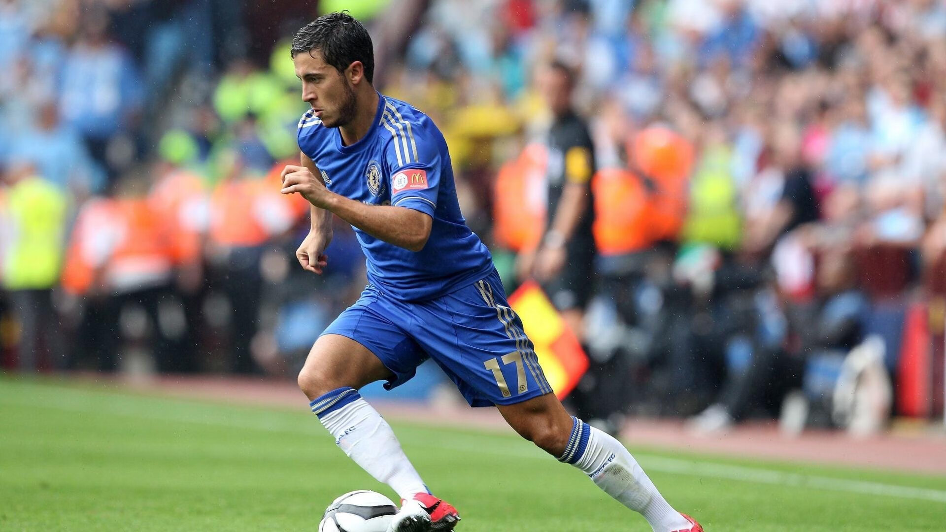 九游jiuyou-欧洲杯激烈争锋：战术大比拼，策划出奇迹，欧洲杯揭幕战爆冷  第2张